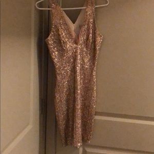 Bodycon scoop neckline dress